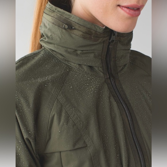 Lululemon Fo Drizzle rain jacket - Picture 3 of 8